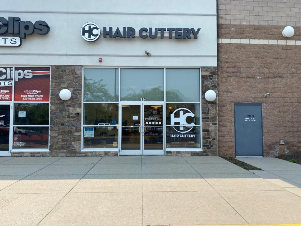 Front door to a Hair Cuttery salon