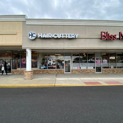 Front entrance of a Hair Cuttery salon