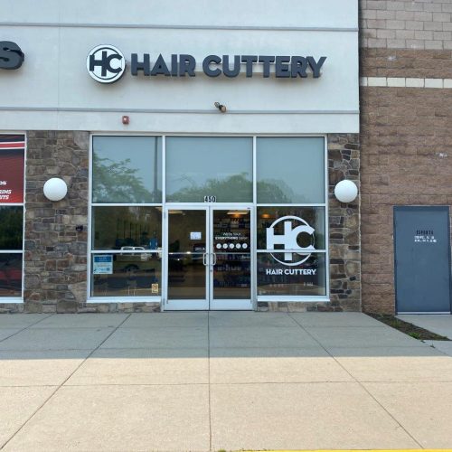 Front door to a Hair Cuttery salon